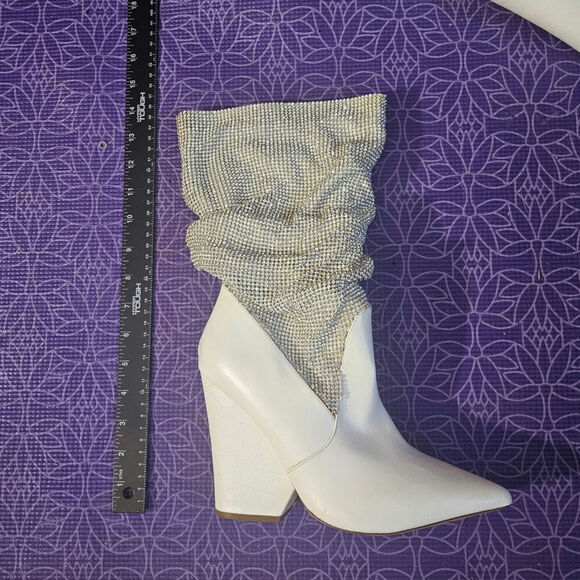 Vigo Fiore White Boot - Picture 2 of 5